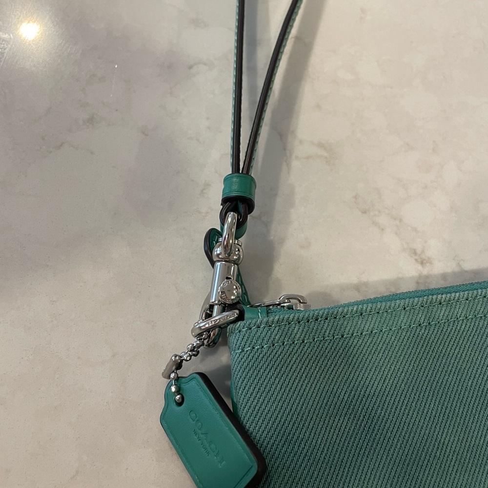 🍍Coach Teal Green Denim Wristlet - Picture 2 of 11